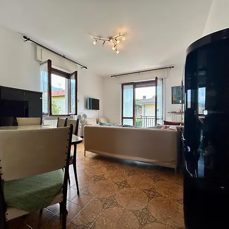 3 Bedrooms With Parking Near Hospital And Maggiore By Kibilu Affitti Brevi * Cittiglio
