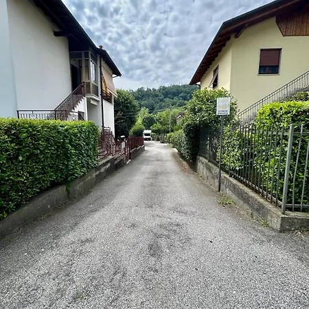3 Bedrooms With Parking Near Hospital And Maggiore By Kibilu Affitti Brevi Cittiglio
