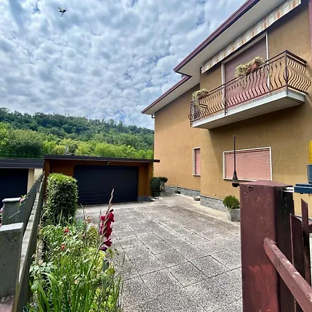 3 Bedrooms With Parking Near Hospital And Maggiore By Kibilu Affitti Brevi