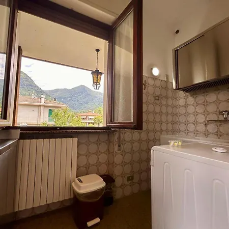 Kibilu - Vicinanze Ospedale, Maggiore Διαμέρισμα Cittiglio