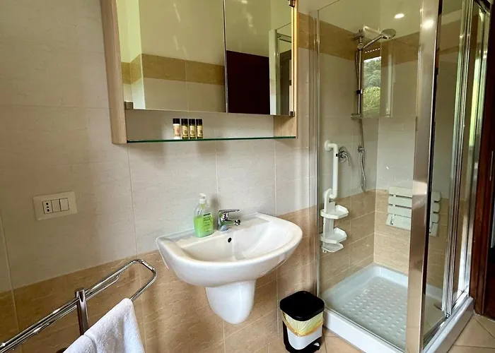 Kibilu - Vicinanze Ospedale, Maggiore شقة Cittiglio